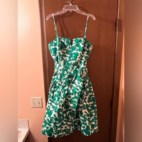 Milly Sarah Dropped Waist Belted Dress in White & Green - Picture 4 of 10